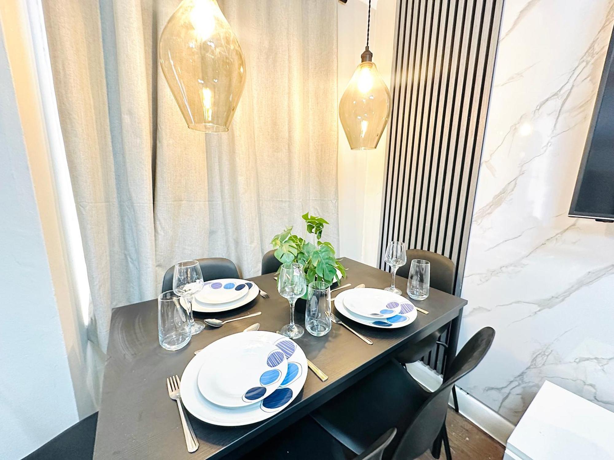 Hyde Park Comfortable Two Bedroom Apartment Лондон Екстериор снимка