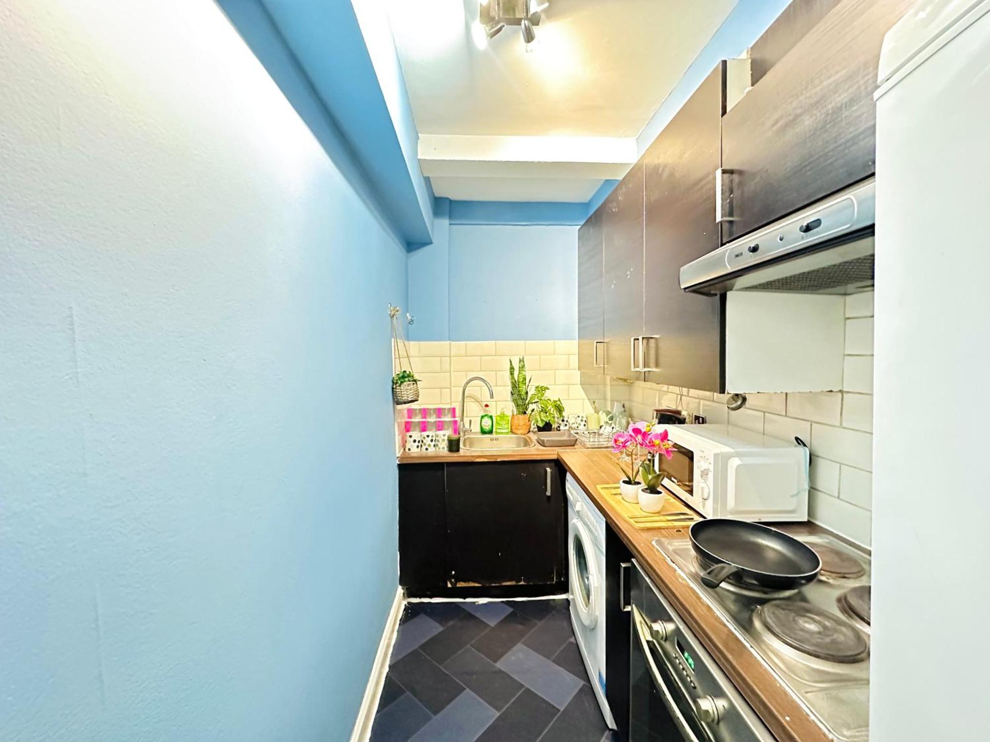 Hyde Park Comfortable Two Bedroom Apartment Лондон Екстериор снимка