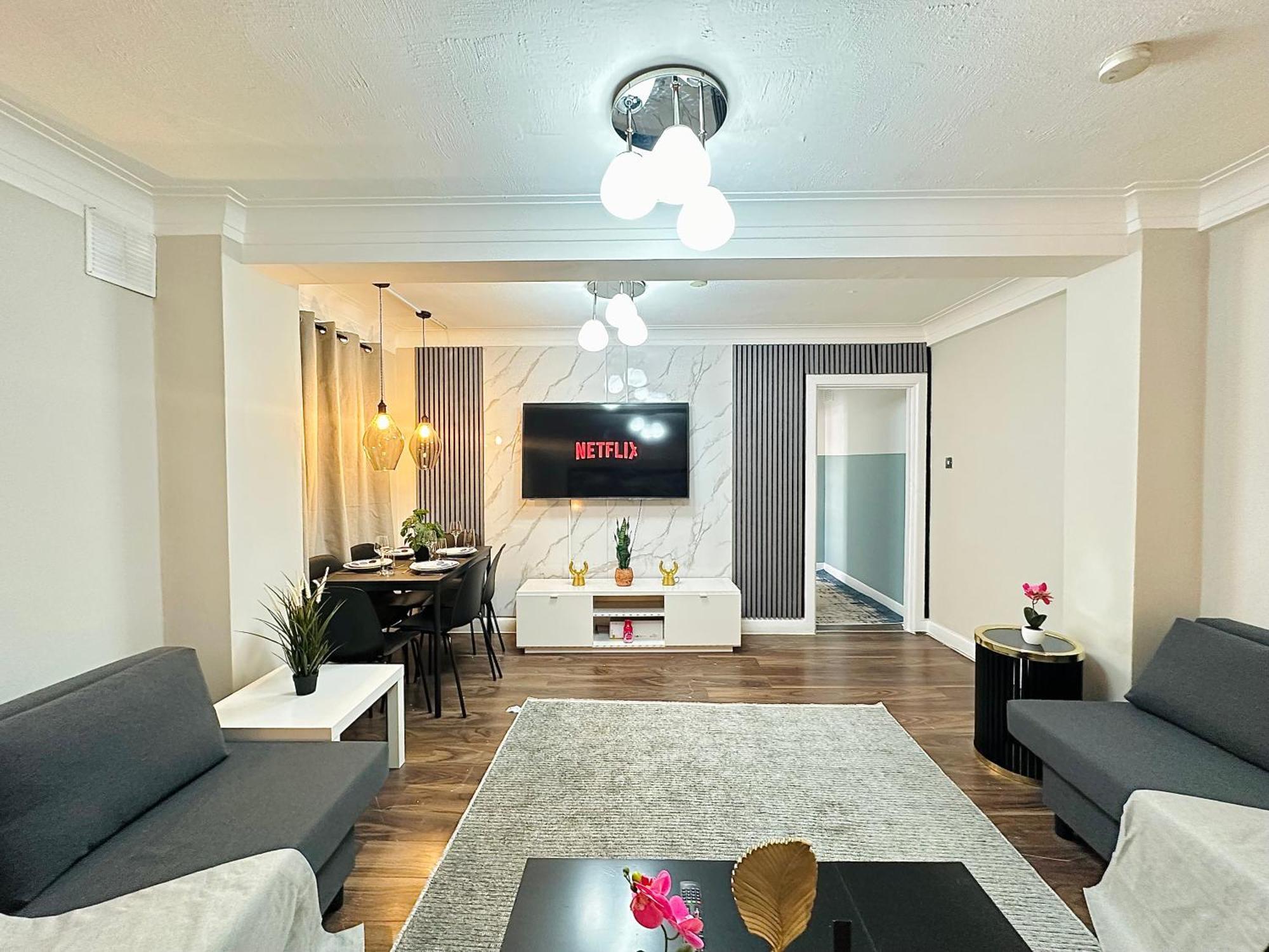 Hyde Park Comfortable Two Bedroom Apartment Лондон Екстериор снимка